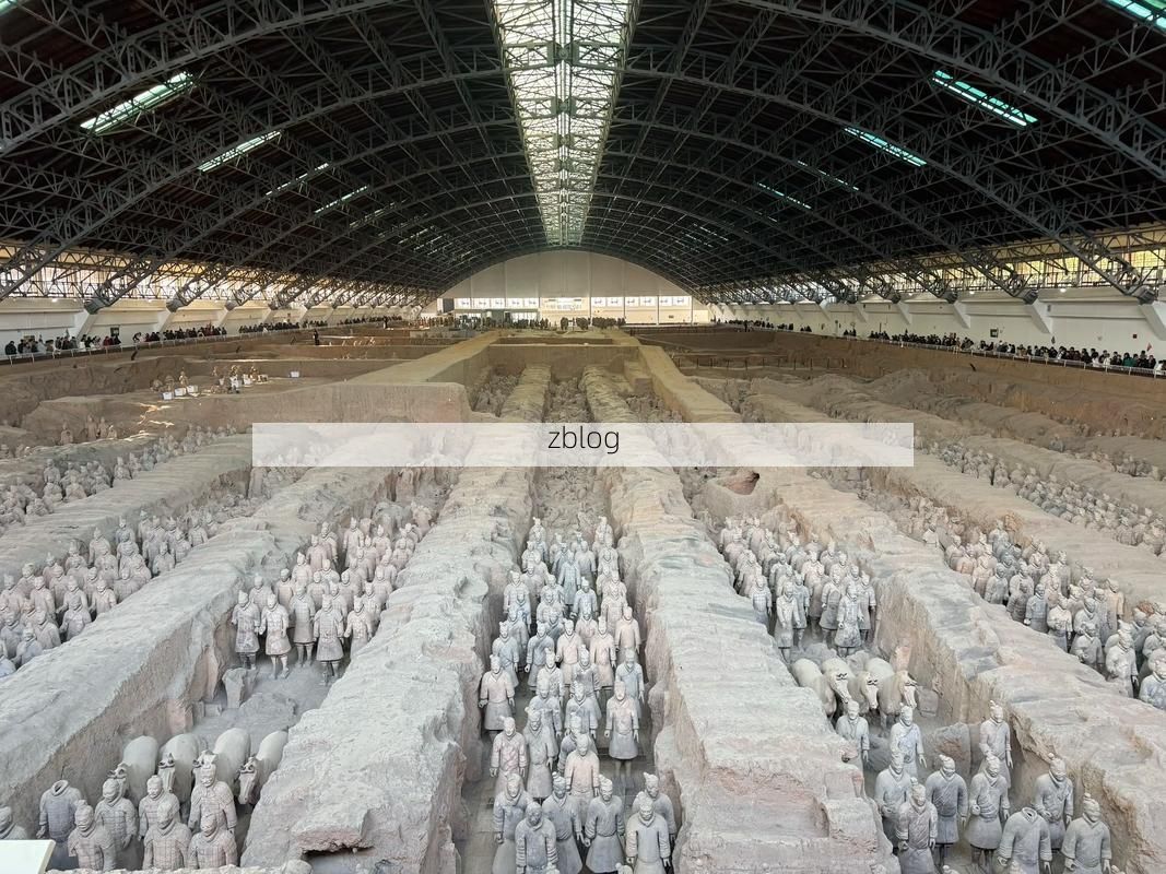 临潼：兵马俑静默，骊山屏障下的防疫突围