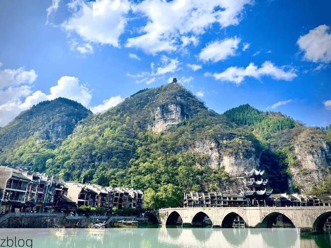 镇远：舞阳河畔的零感染坚守，山水屏障如何隔绝病毒？