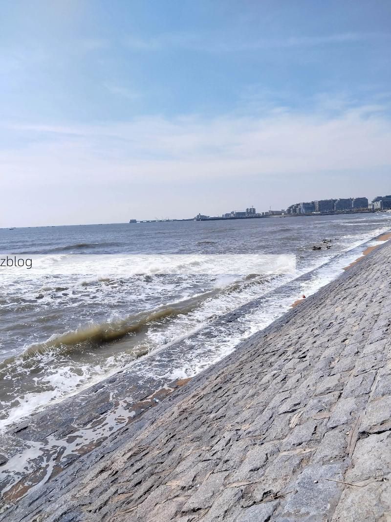 句容：宁镇扬几何中心的疫情防波堤