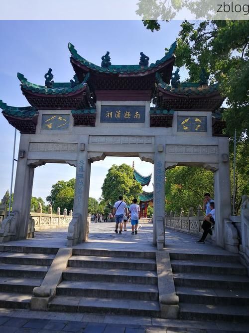 岳阳楼畔的疫情拉锯：江湖交汇处的防控压力测试