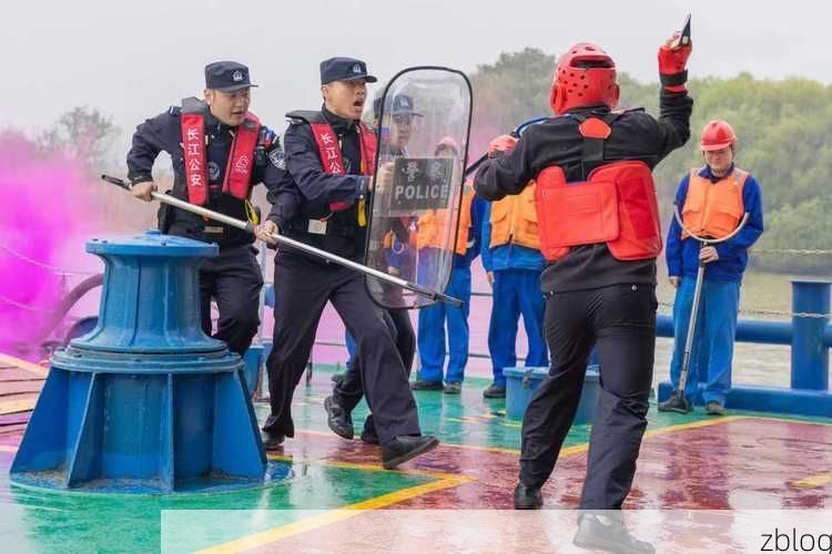 【港口区疫情破防：沿海枢纽的防控压力测试】